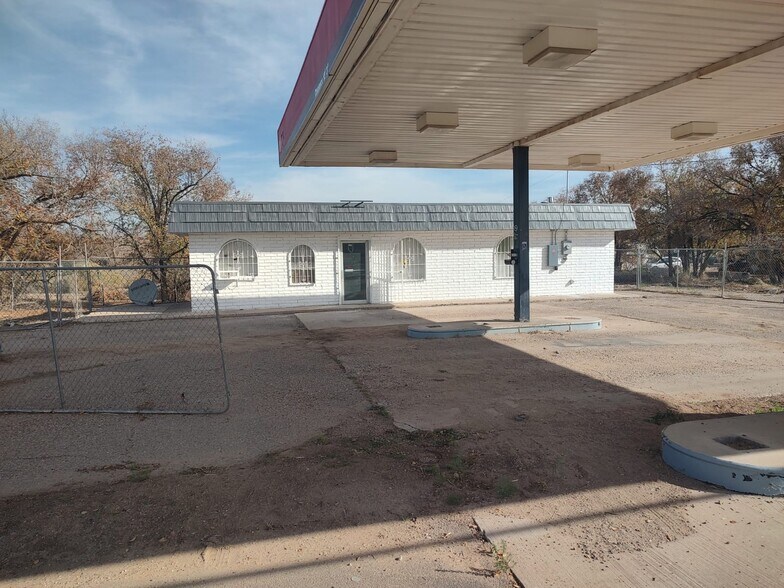 More Photos Of 1224 S Main St, Belen Freestanding For Lease