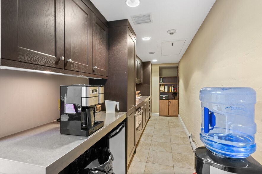 More Photos Of 1538 Wazee St, Denver Office For Lease