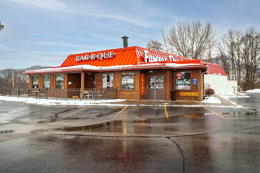 More Photos Of 3055 State Road 16, La Crosse Restaurant For Sale