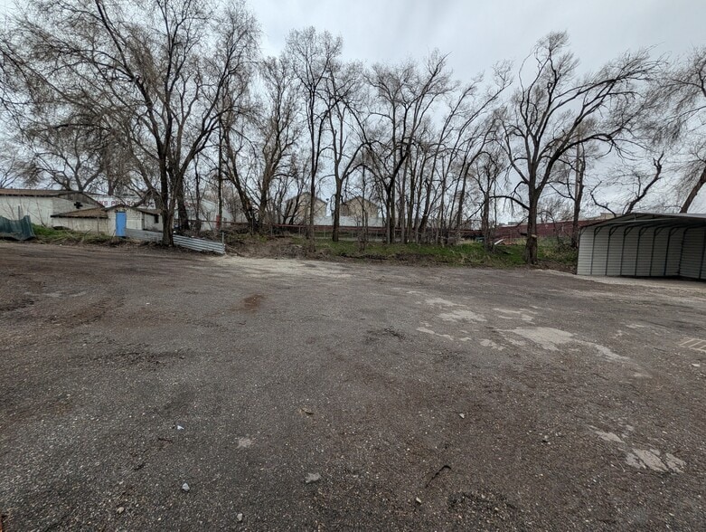 More Photos Of 4694-4696 S 200 W, Salt Lake City Light Manufacturing For Lease