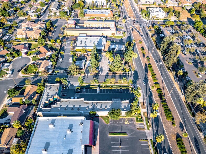 More Photos Of 10759 Magnolia Ave, Riverside Unknown For Lease