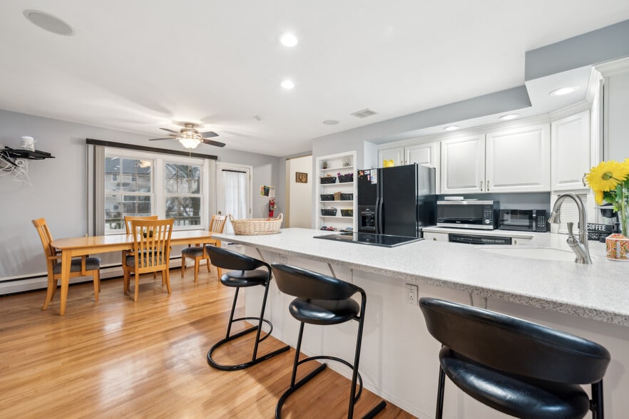 More Photos Of 41 Kings Hwy N, Cherry Hill Medical For Lease