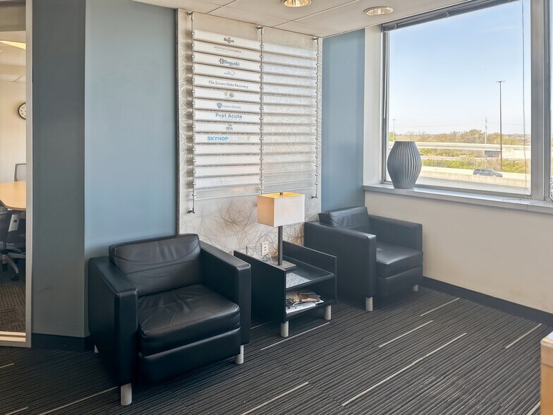 More Photos Of 1 International Plz, Philadelphia Coworking Space