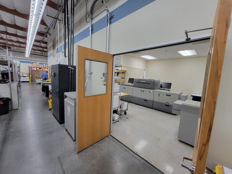 More Photos Of 16260 Church St, Morgan Hill Warehouse For Lease