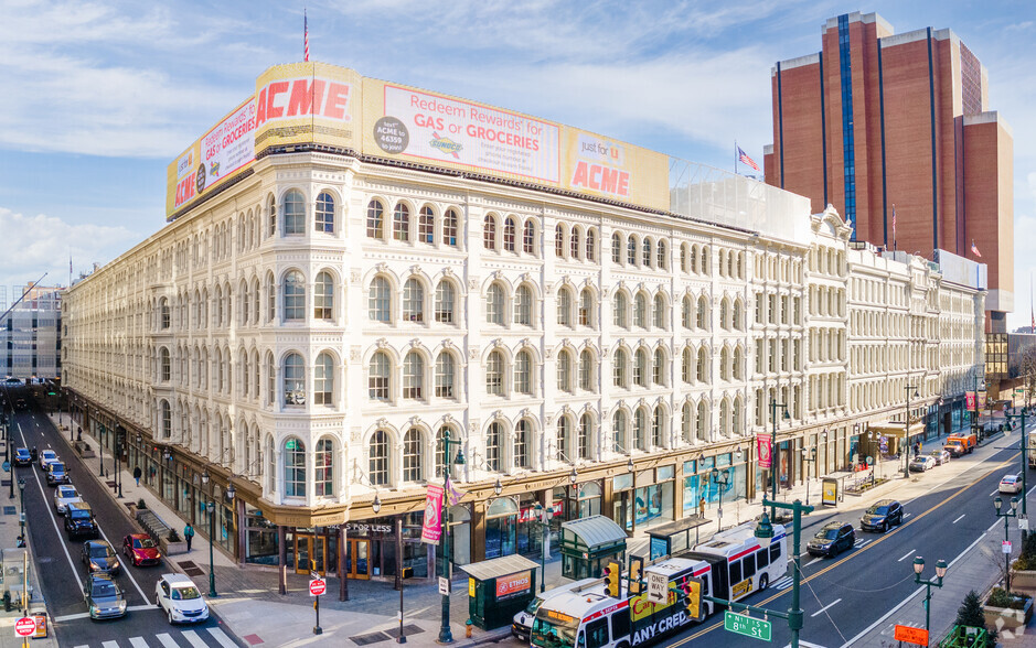 Primary Photo Of 701 Market St, Philadelphia Telecom Hotel Data Hosting For Lease