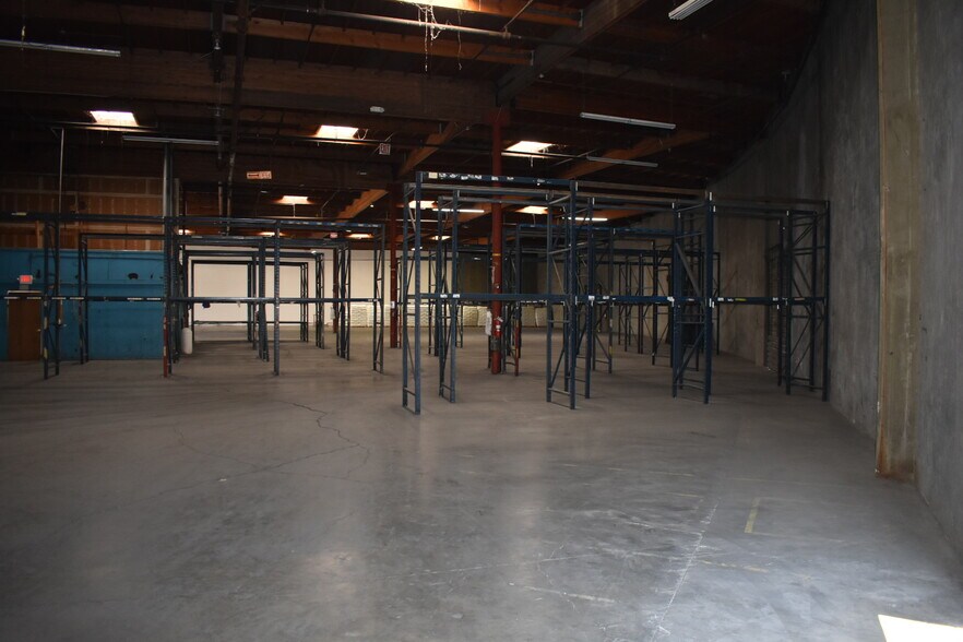 More Photos Of 3628-3640 Noakes St, Los Angeles Distribution For Lease