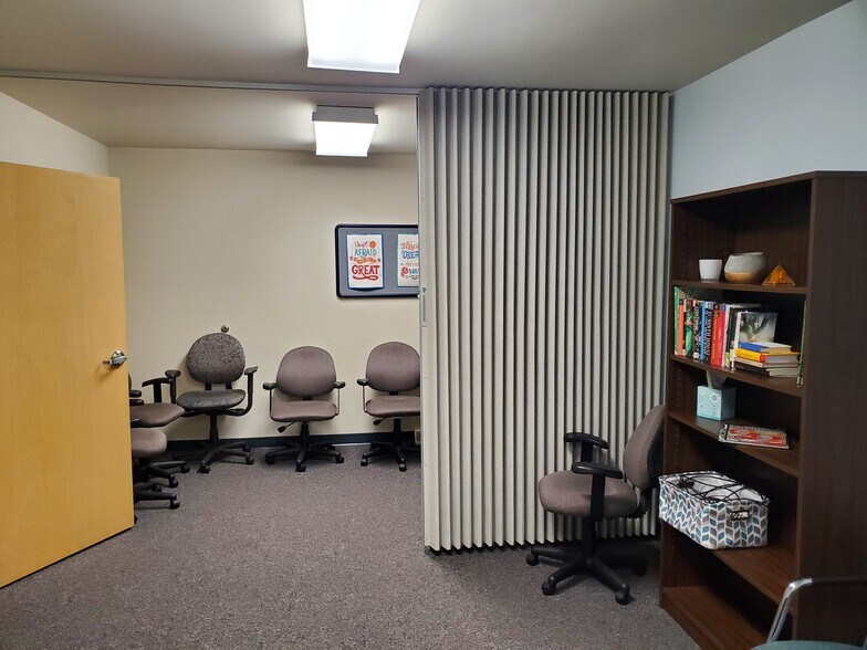 More Photos Of 7857 Enon Dr, Hollins Medical For Sale