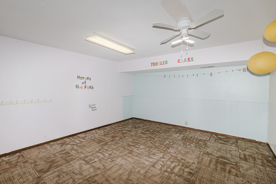 More Photos Of 1319 E 17th Ave, Hutchinson Religious Facility For Sale