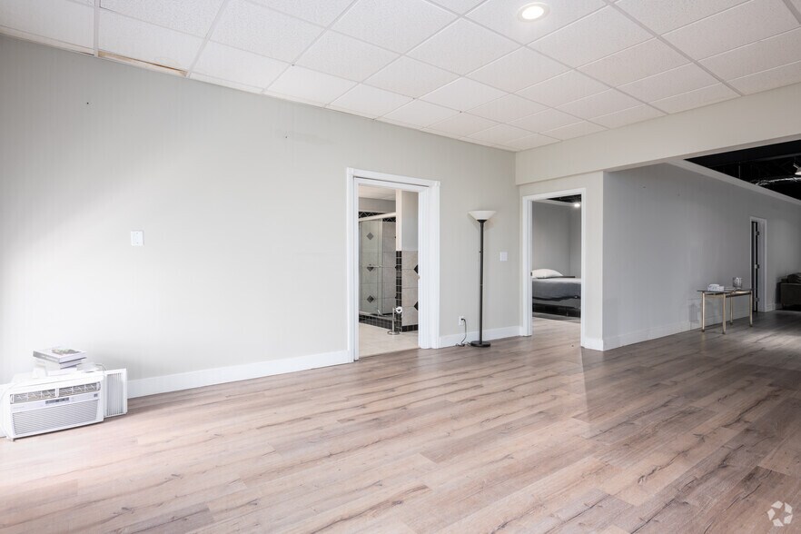 More Photos Of 325 N Main St, High Point Office For Sale