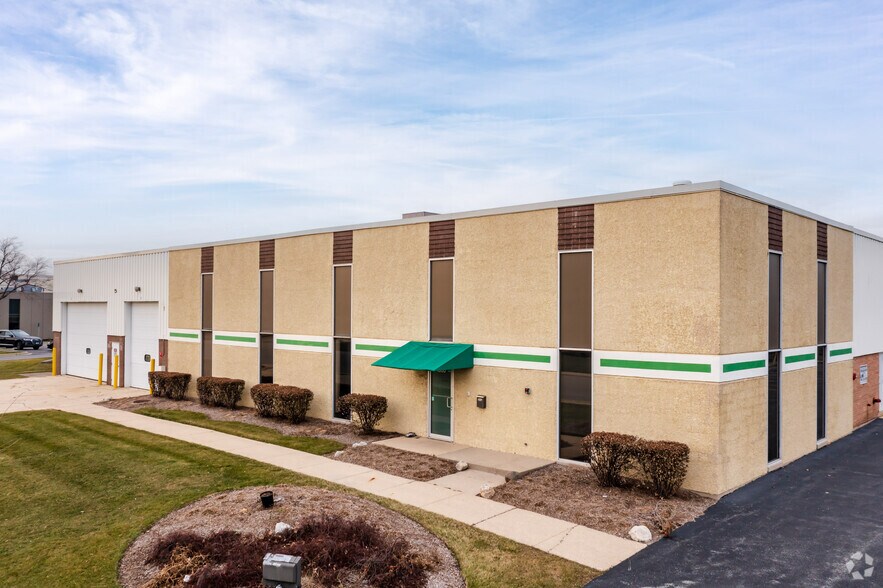 Primary Photo Of 1300 Touhy Ave, Elk Grove Village Warehouse For Lease