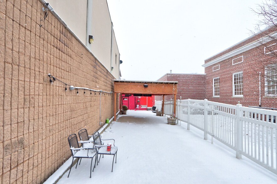 More Photos Of 14 E Main St, Waterloo Township Bar For Sale