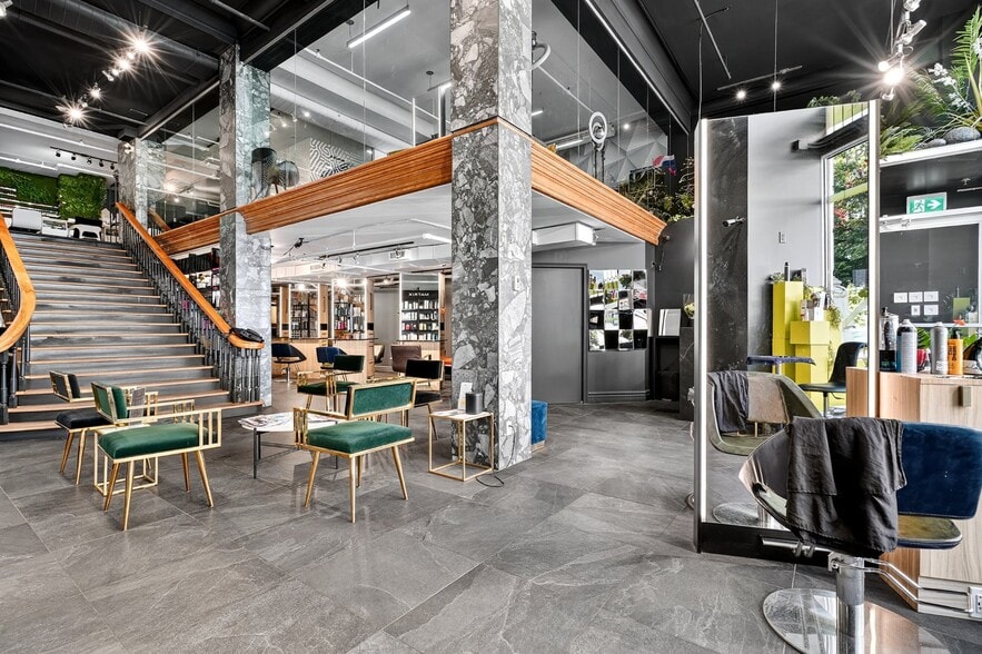More Photos Of 1200 Rue Atateken, Montréal Storefront Retail Residential For Sale