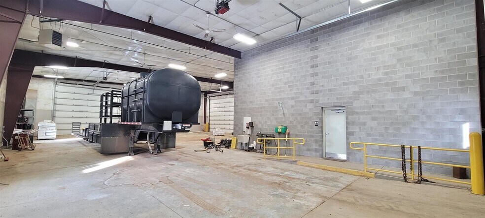 More Photos Of 9072 County Road BB, Plainfield Warehouse For Sale