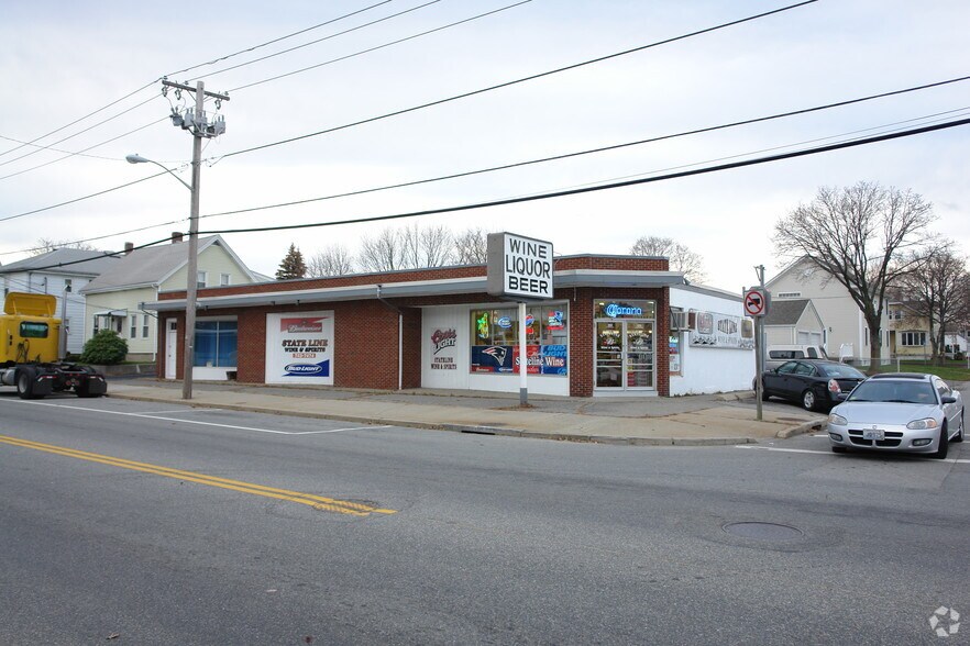 Primary Photo Of 876 Central Ave, Pawtucket Freestanding For Lease