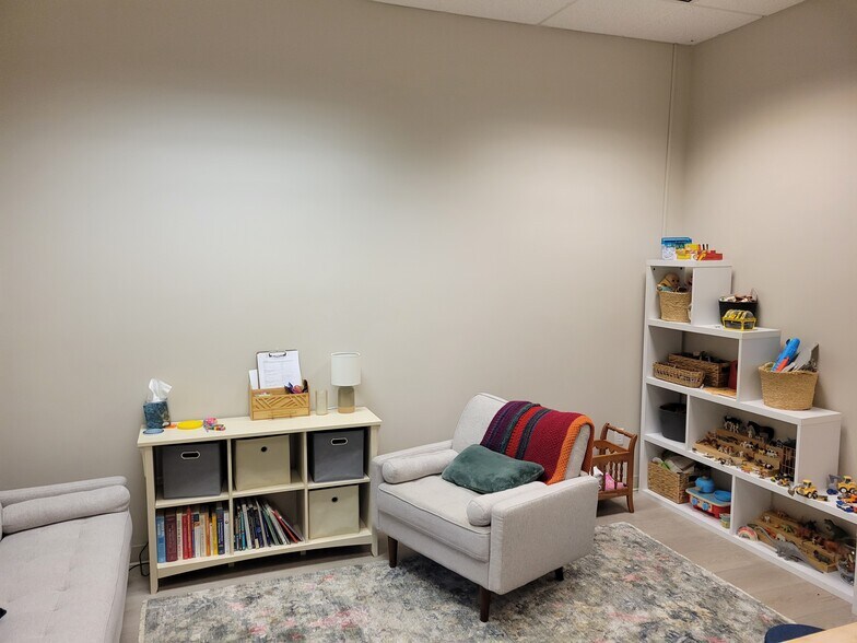 More Photos Of 51530 Huntington Rd, La Pine Office For Lease