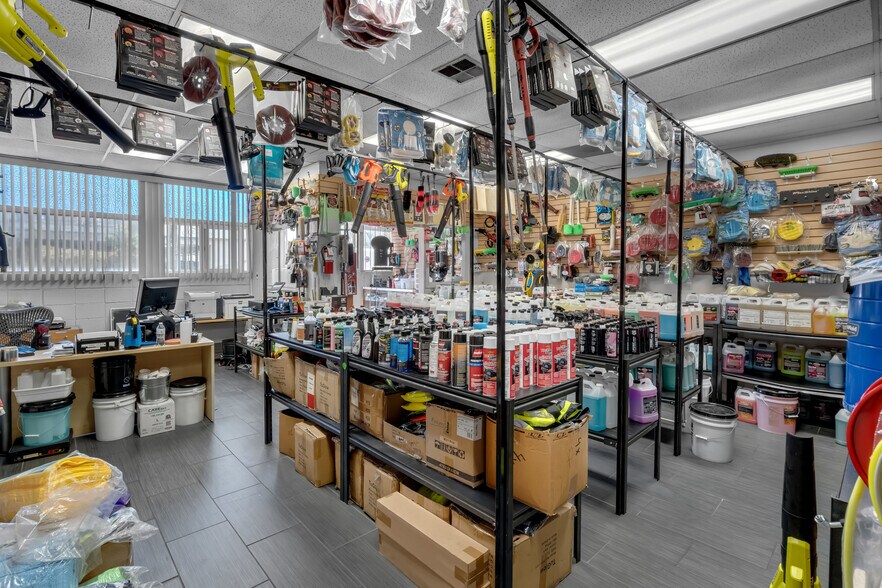 More Photos Of 5711 Sheila St, Commerce Warehouse For Sale