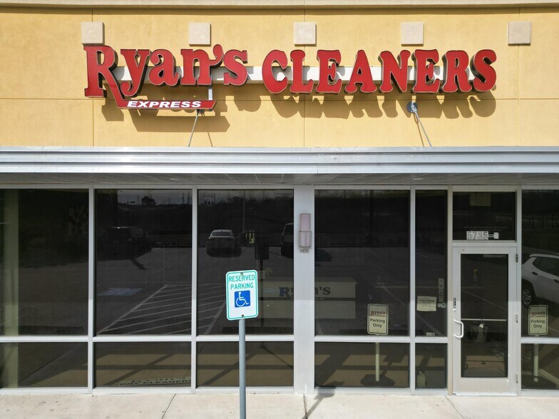 More Photos Of 5735 Bayport Blvd, Seabrook Unknown For Lease