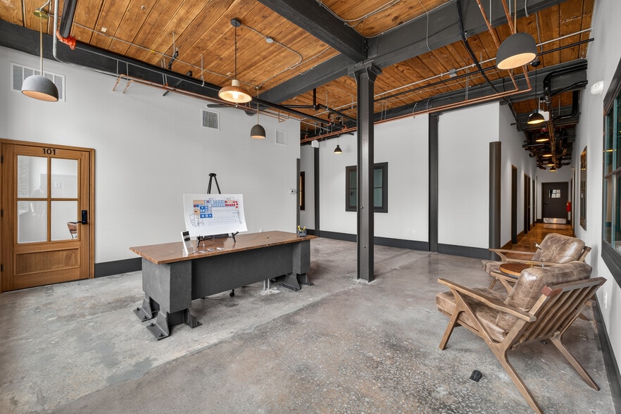 More Photos Of 200 Barrett St, Monroe Warehouse For Lease
