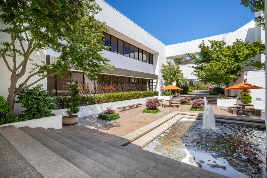 More Photos Of 1451 River Park Dr, Sacramento Office For Lease