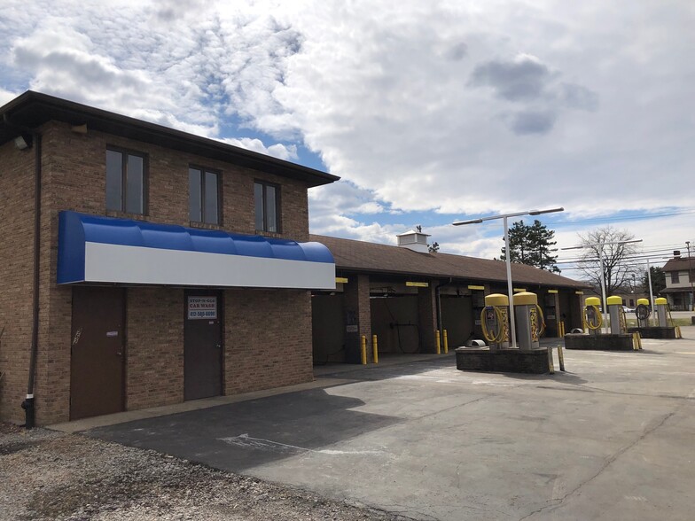 Primary Photo Of 962 Brodhead Rd, Coraopolis Carwash For Sale