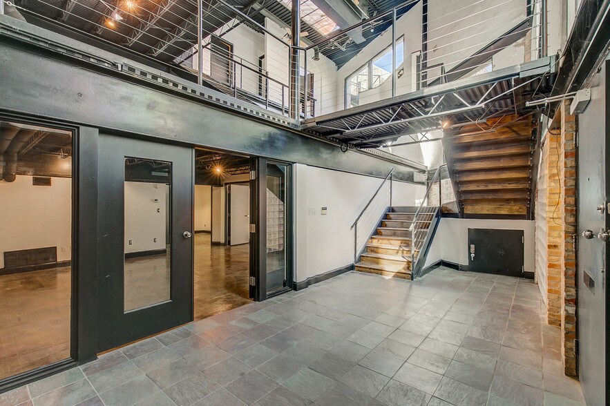 More Photos Of 1801 Laws St, Dallas Office Residential For Lease