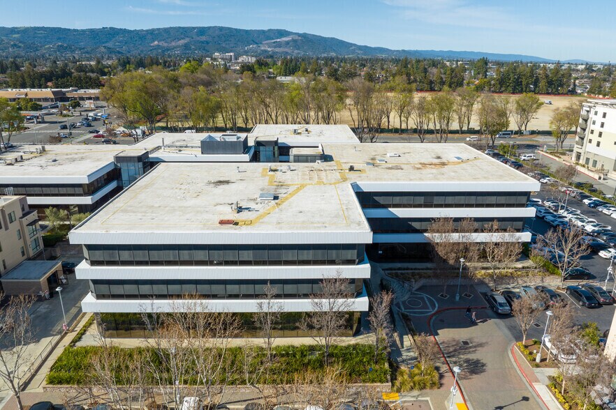 More Photos Of 10080 N Wolfe Rd, Cupertino Coworking Space