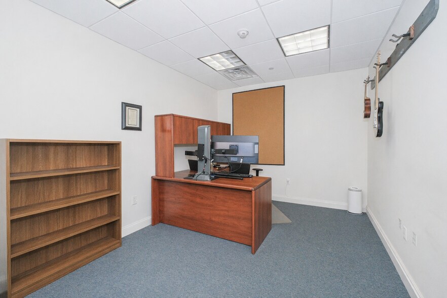 More Photos Of 61 Monmouth St, Red Bank Office For Lease