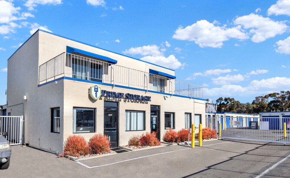 Primary Photo Of 4595 Mission Bay Dr, San Diego Self Storage For Lease