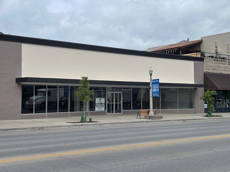 Primary Photo Of 2017 Main St, Baker City Storefront Retail Office For Sale
