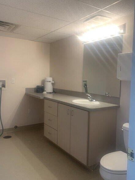 More Photos Of 5685 S 1475 E, Ogden Medical For Lease