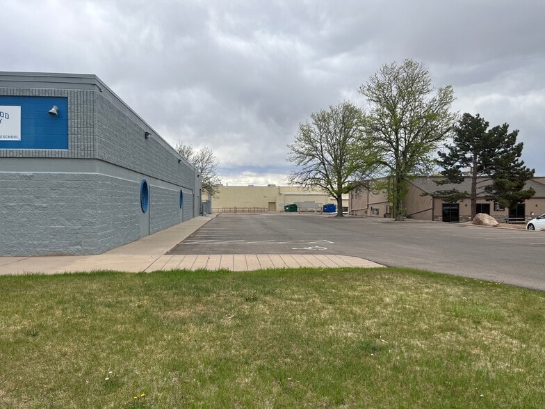 More Photos Of 2651 W 11th Street Rd, Greeley Light Distribution For Sale