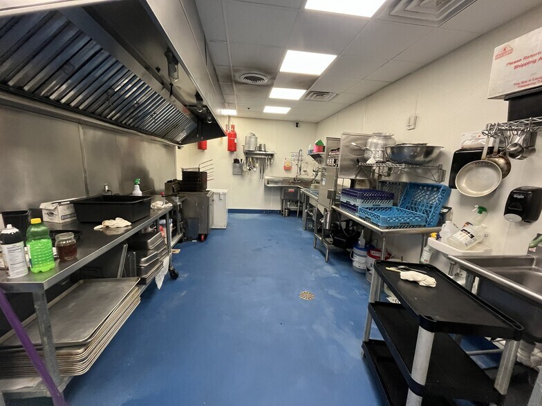 More Photos Of 325 Front St, Perryville Restaurant For Sale