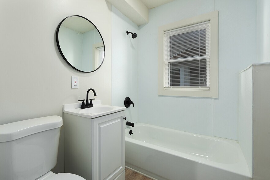 More Photos Of 3409 Indiana Ave, Kansas City Multifamily For Sale