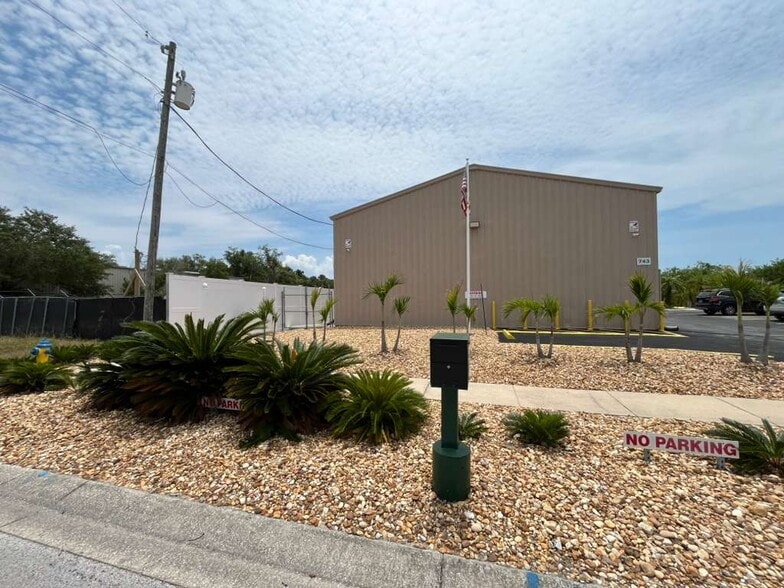 More Photos Of 743 Wesley Ave, Tarpon Springs Warehouse For Sale