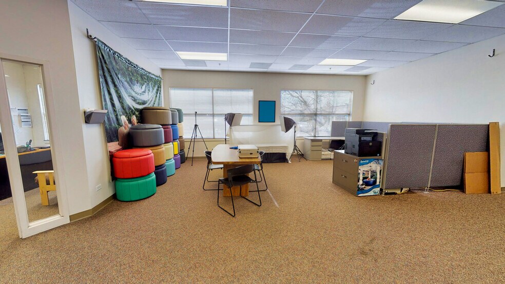 More Photos Of 150 Kendall Point Dr, Oswego Manufacturing For Lease