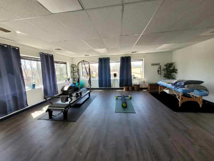 More Photos Of 7550 W Yale Ave, Lakewood Office For Lease