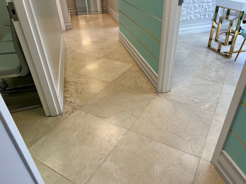 More Photos Of 4651 Sheridan St, Hollywood Medical For Sale