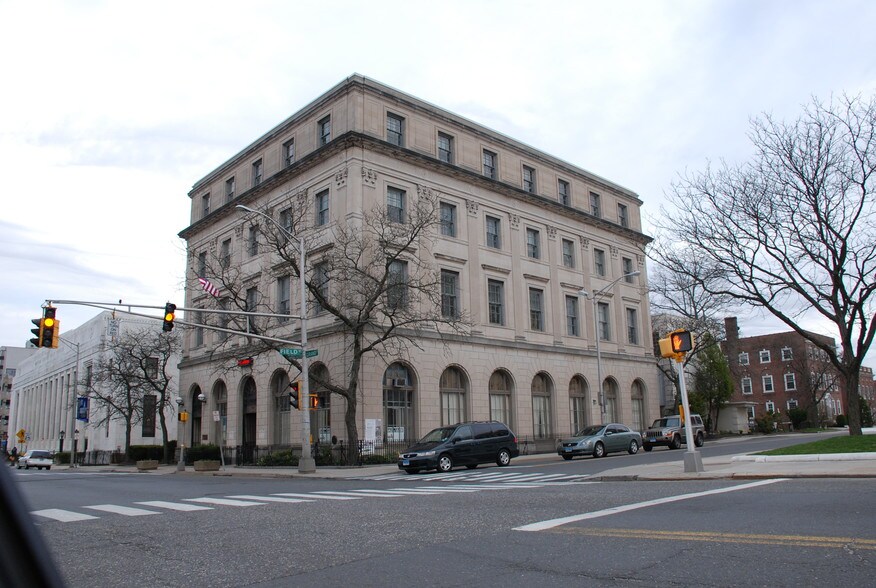 Primary Photo Of 193-195 Grand St, Waterbury Office For Lease