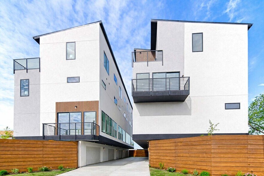 More Photos Of 4739 Gretna St, Dallas Apartments For Sale