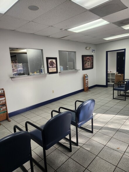 More Photos Of 8751 N 30th St, Tampa Medical For Lease
