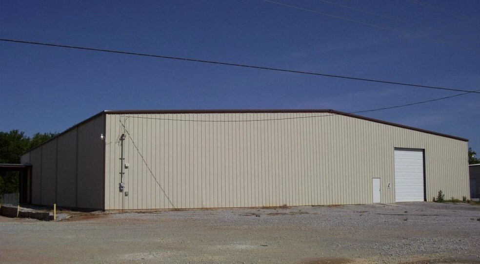 More Photos Of 3401 Highway 20, Decatur Unknown For Lease
