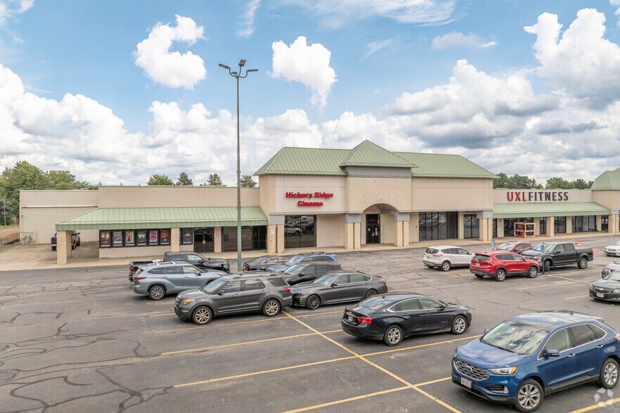 More Photos Of 1051-1085 Pearl Rd, Brunswick Storefront For Sale