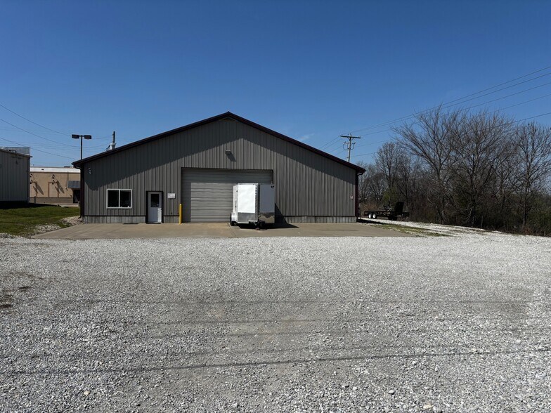 More Photos Of 1010 W Buchanan St, California Freestanding For Sale