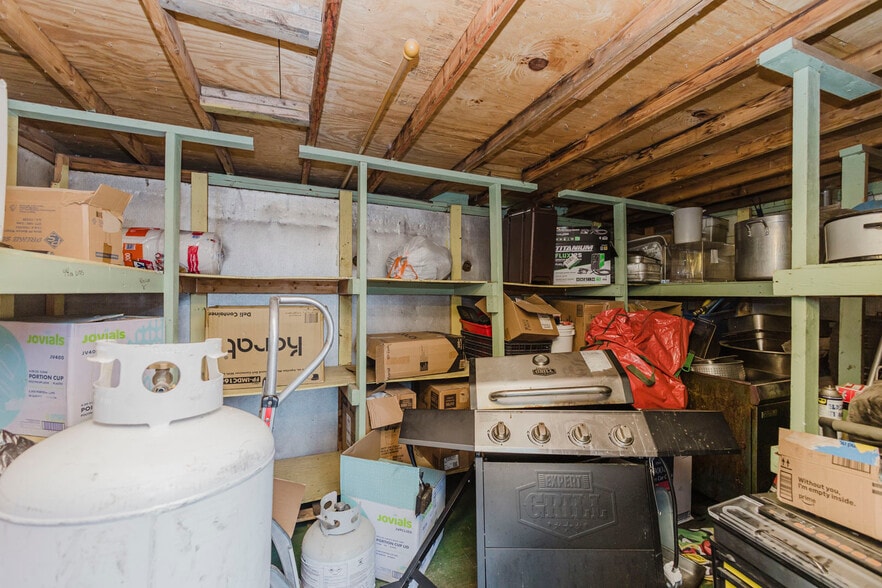 More Photos Of 503 N West St, Wichita Fast Food For Sale