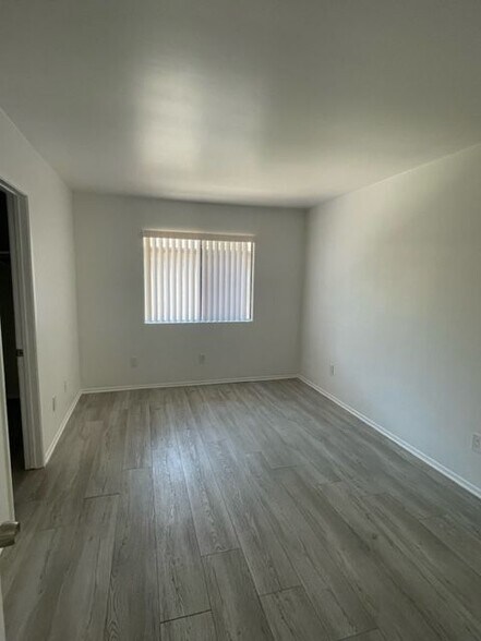 More Photos Of 7246 Petrol St, Paramount Apartments For Sale