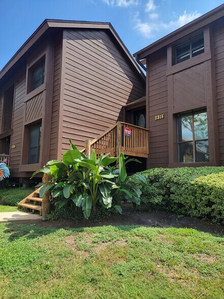 More Photos Of 2318 Crows Nest Dr, League City Specialty For Sale