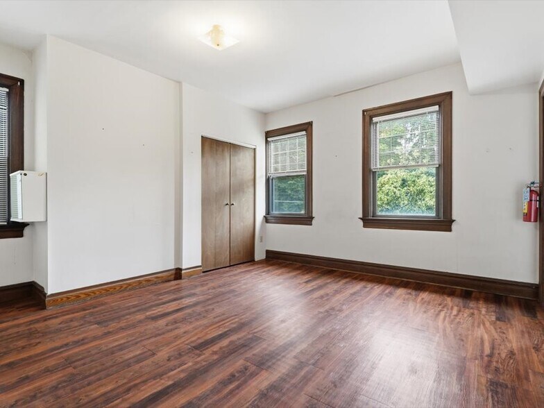 More Photos Of 215 S Braddock Ave, Pittsburgh Apartments For Sale