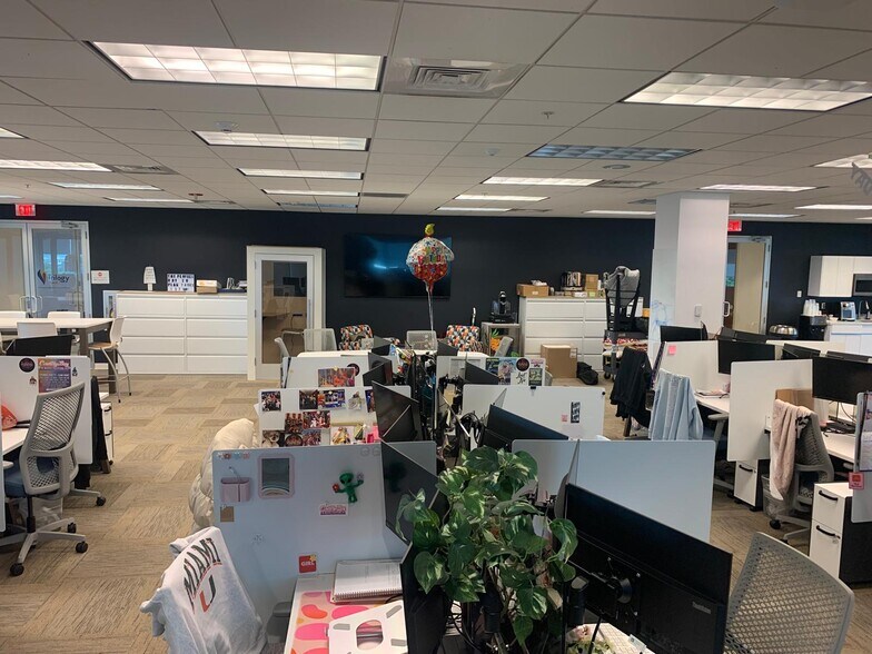 More Photos Of 2301 NW 87th Ave, Doral Office Residential For Lease