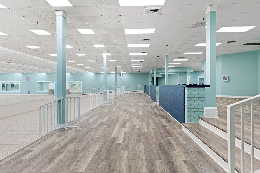 More Photos Of 5420 Hickory St, Panama City Office For Lease