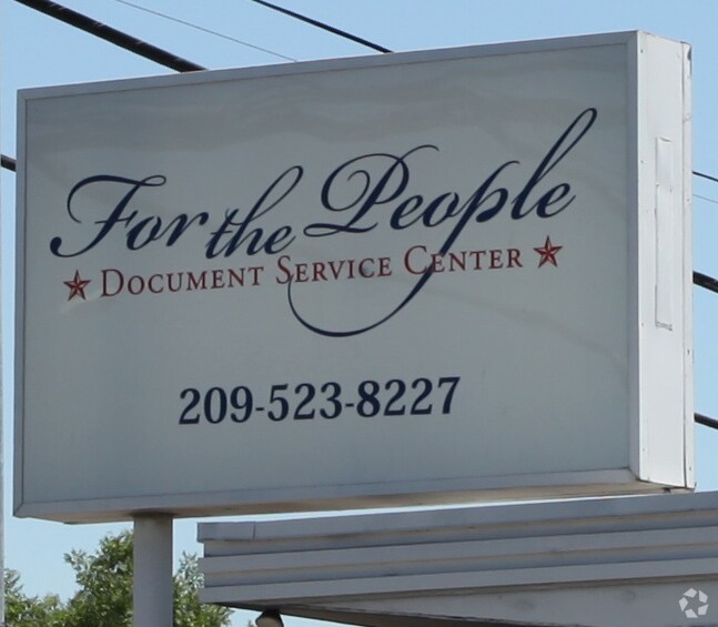 More Photos Of 1343-1347 McHenry Ave, Modesto Storefront For Sale